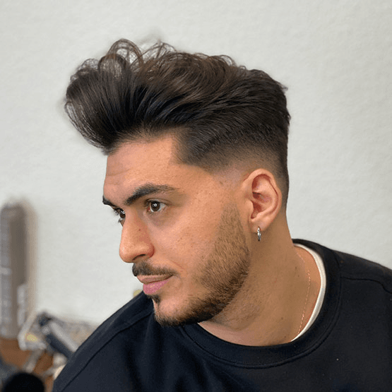 Classic cut in barber cape